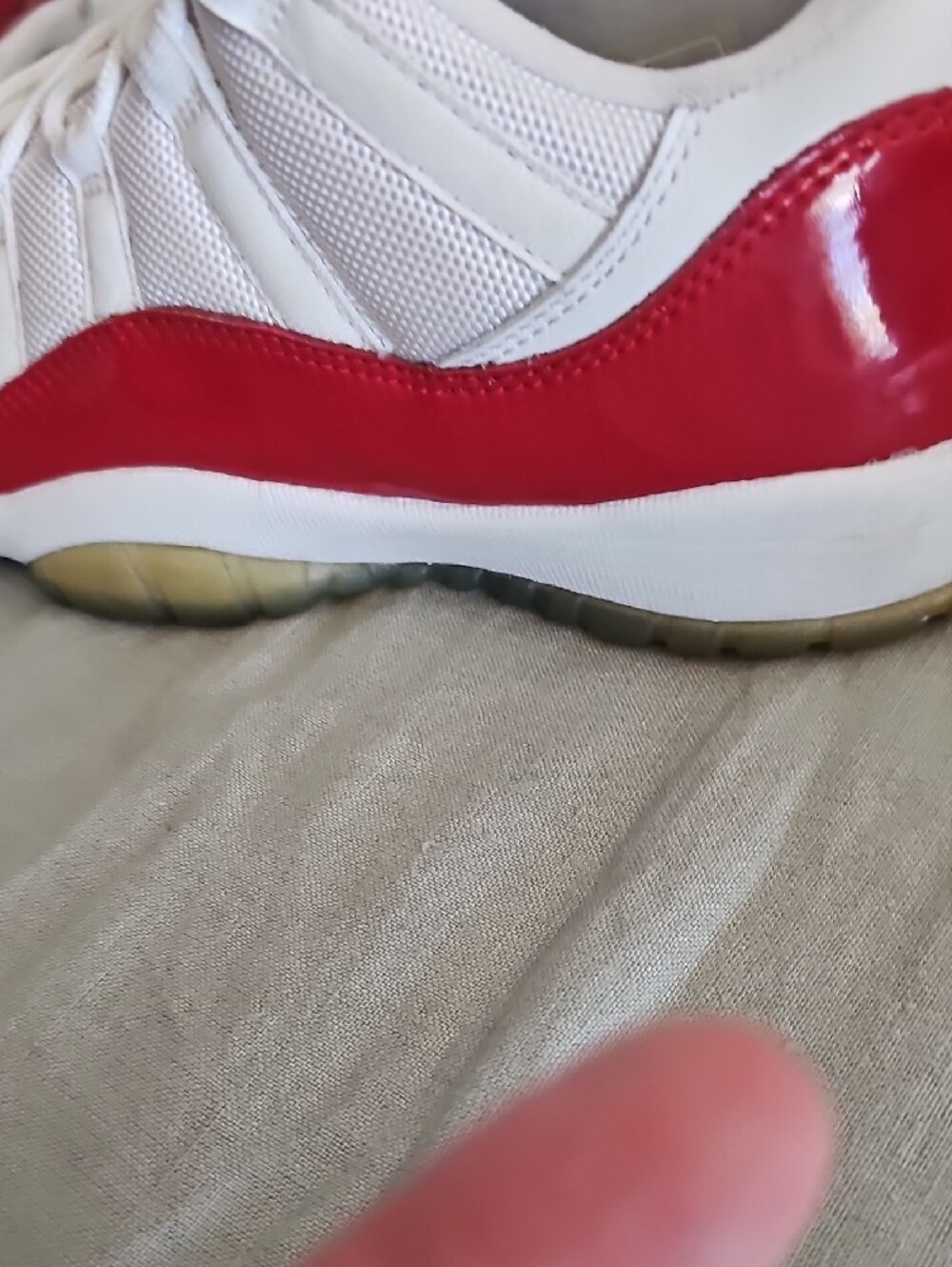 Nike Retro Air Jordan Cherry And White - Picture 10 of 16